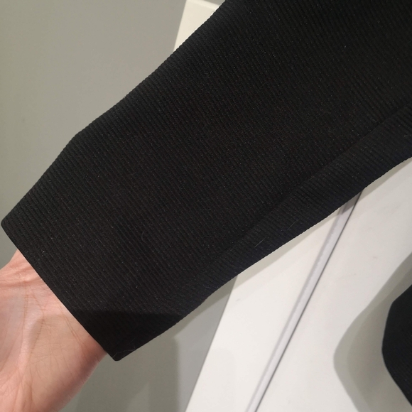 Blazer - Picture 3 of 6